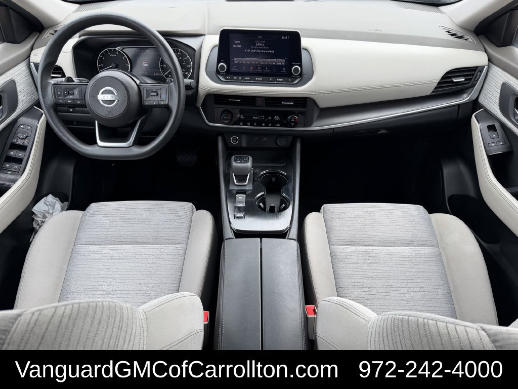 Used 2023 Nissan Rogue SV FWD image 10