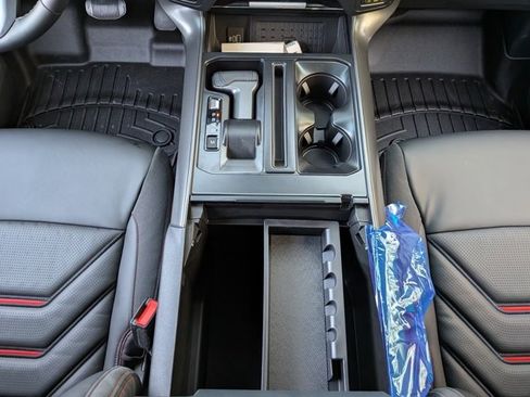 New 2025 Ford F150 Lariat w/ Equipment Group 502A High image 41