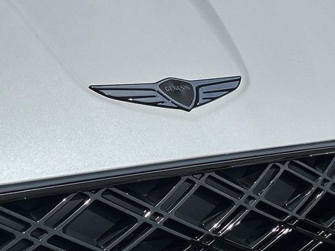 New 2027 Genesis GV70 2.5T Advanced AWD/4WD image 11
