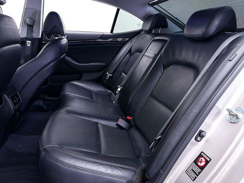 Used 2014 Kia Cadenza Premium w/ Luxury Package FWD image 33