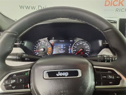 Certified 2023 Jeep Compass Latitude image 24