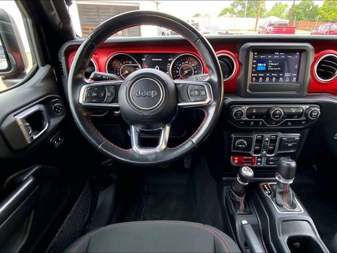 Used 2021 Jeep Wrangler Unlimited Rubicon AWD/4WD image 6