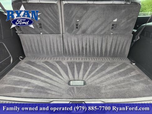Used 2024 Jeep Wagoneer Series II w/ Flexible Seating Group RWD image 23