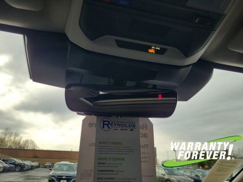 Certified 2025 Subaru Crosstrek 2.0i Premium image 12