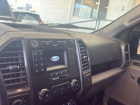 Used 2018 Ford F150 XLT AWD/4WD image 5