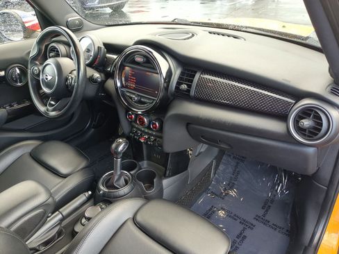 Used 2015 MINI Cooper S image 35