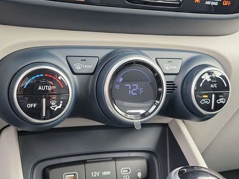 New 2026 Hyundai Venue SEL image 10