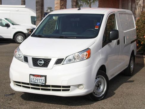 Used 2020 Nissan NV200 S w/ Back Door Glass Package FWD image 4