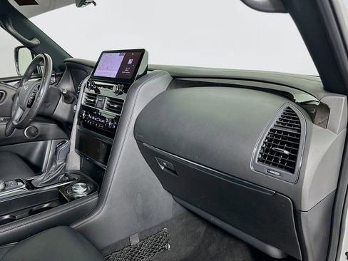 Used 2024 INFINITI QX80 Sensory image 31