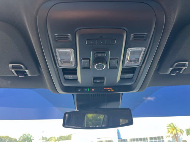 Used 2024 Chevrolet Tahoe LT w/ LT Signature Plus Package RWD image 32