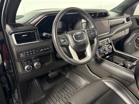 Used 2022 GMC Yukon Denali AWD/4WD image 8