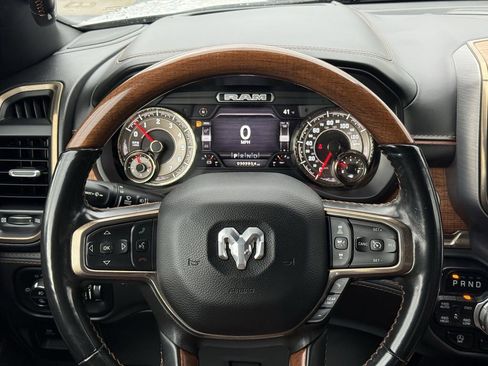 Used 2022 RAM 1500 Limited image 17
