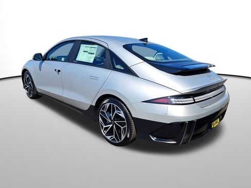 New 2024 Hyundai Ioniq 6 SEL image 8