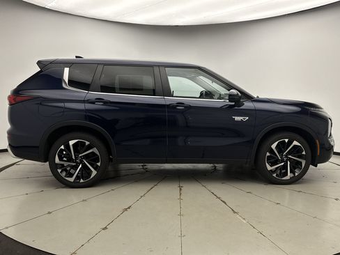 Used 2024 Mitsubishi Outlander SE AWD/4WD image 6