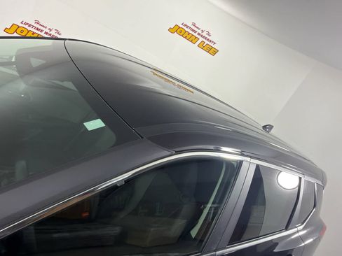 Used 2023 Nissan Rogue SV image 12