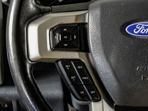 Used 2022 Ford F250 Lariat w/ Lariat Ultimate Package image 17