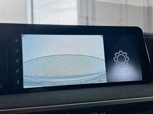 Used 2025 Nissan Kicks SV image 22