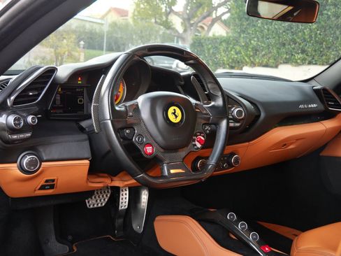 Used 2016 Ferrari 488 GTB image 10