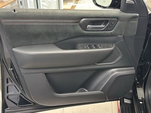 New 2026 Nissan Armada NISMO image 9