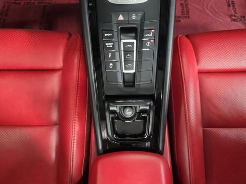 Used 2015 Porsche 911 Turbo AWD/4WD image 20