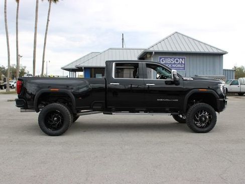 Used 2024 GMC Sierra 3500 Denali w/ Denali Reserve Package image 14