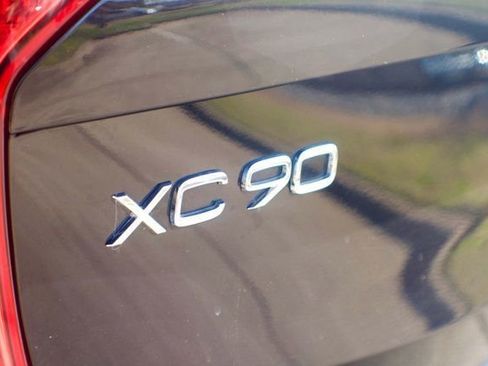 Used 2024 Volvo XC90 B6 Plus w/ Protection Package Premier image 9