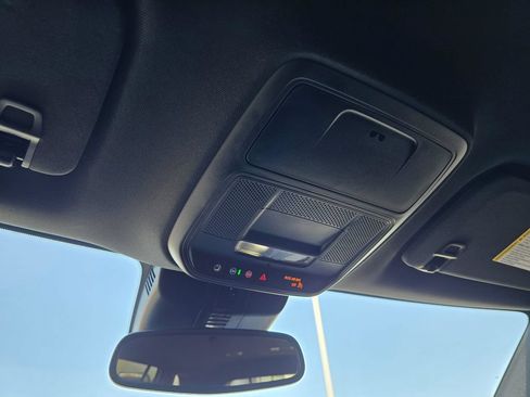 Used 2025 Buick Enclave Preferred FWD image 26