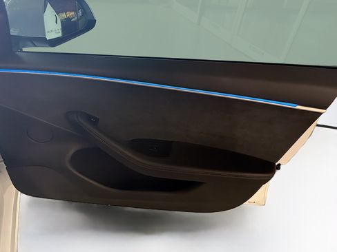 Used 2025 Tesla Model 3 Performance AWD/4WD image 35
