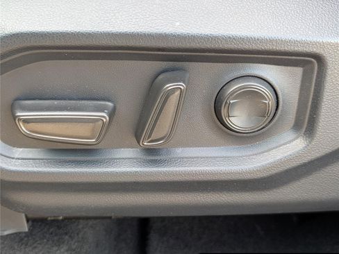 Used 2025 Toyota Tundra SR5 w/ TRD Off-Road Package image 18