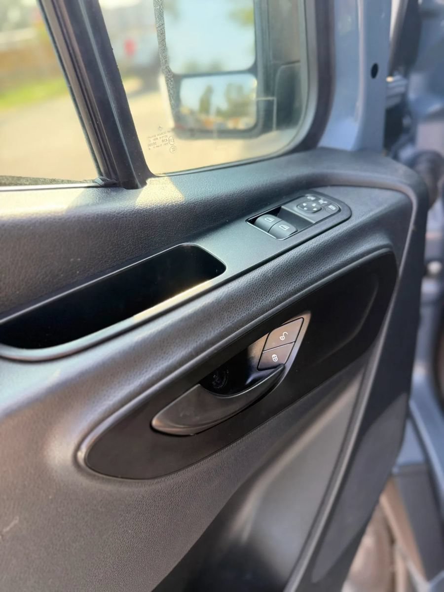 Used 2019 Mercedes-Benz Sprinter 170 image 13