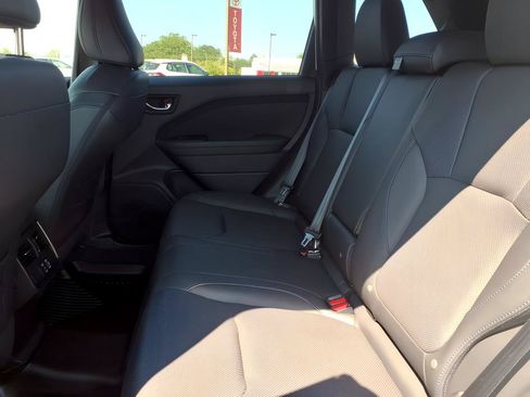 Used 2025 Subaru Forester Limited w/ Popular Package #1 AWD/4WD image 14