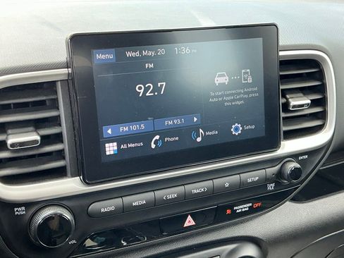 Used 2025 Hyundai Venue SEL FWD image 29