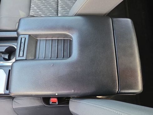 Used 2021 Toyota Tundra SR5 w/ TRD Off-Road Package AWD/4WD image 20