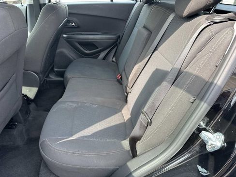 Used 2020 Chevrolet Trax LS image 13