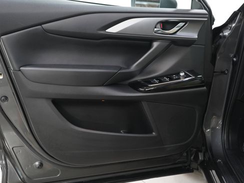 Used 2023 MAZDA CX-9 Touring Plus AWD/4WD image 19