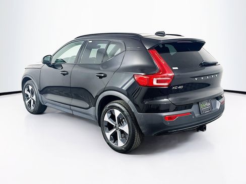 Used 2023 Volvo XC40 B5 Plus w/ Driver Assist Package AWD/4WD image 5