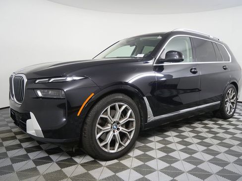 Used 2023 BMW X7 xDrive40i image 7