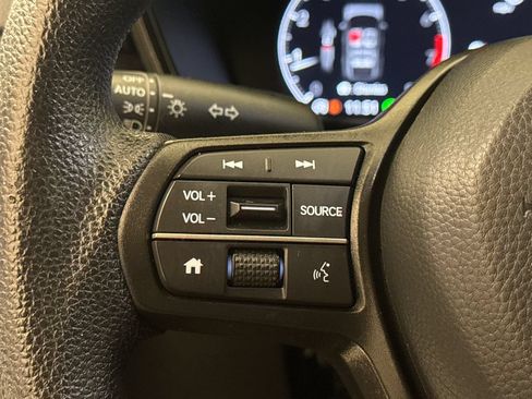 Used 2025 Honda CR-V LX image 29