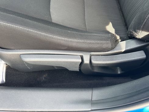 Used 2024 Nissan Sentra SV image 3