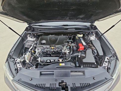 Used 2018 Toyota Camry SE FWD image 28