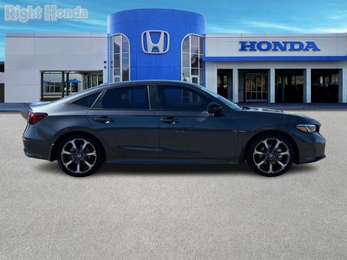 Used 2025 Honda Civic Sport Touring image 9