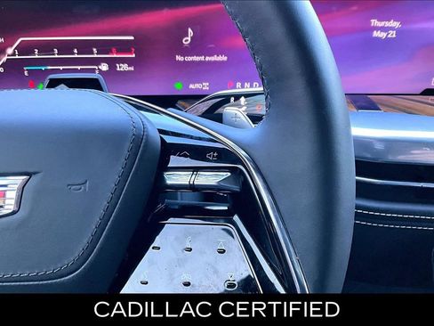 Certified 2025 Cadillac Escalade Sport Platinum AWD/4WD image 23