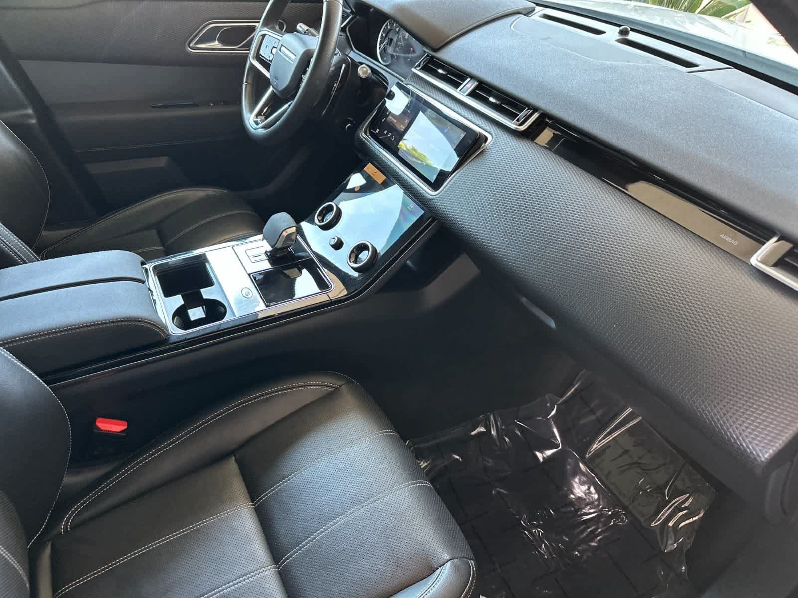 Used 2023 Land Rover Range Rover Velar S AWD/4WD image 16
