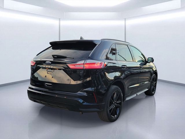 Used 2022 Ford Edge ST-Line AWD/4WD image 4