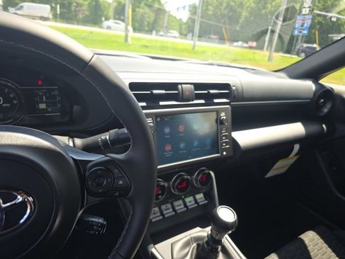 New 2025 Toyota GR86 image 11