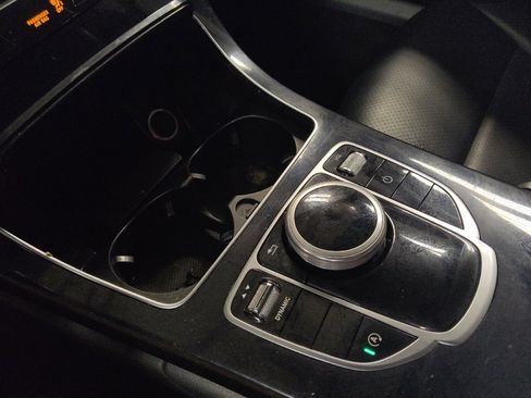 Used 2018 Mercedes-Benz C 300 Sedan w/ Premium Package image 26