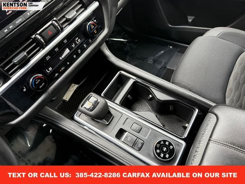 Used 2025 Nissan Pathfinder SV image 25