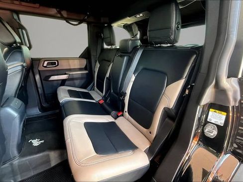 Used 2023 Ford Bronco Wildtrak AWD/4WD image 19
