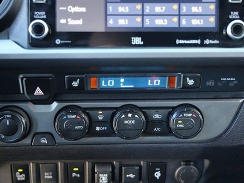 Certified 2020 Toyota Tacoma TRD Off-Road w/ TRD Premium Off Road Package image 21