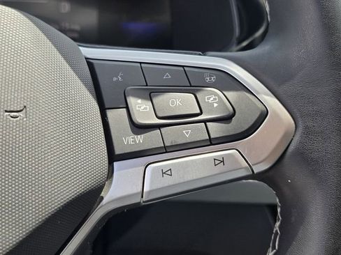 Certified 2023 Volkswagen Taos SE FWD image 26